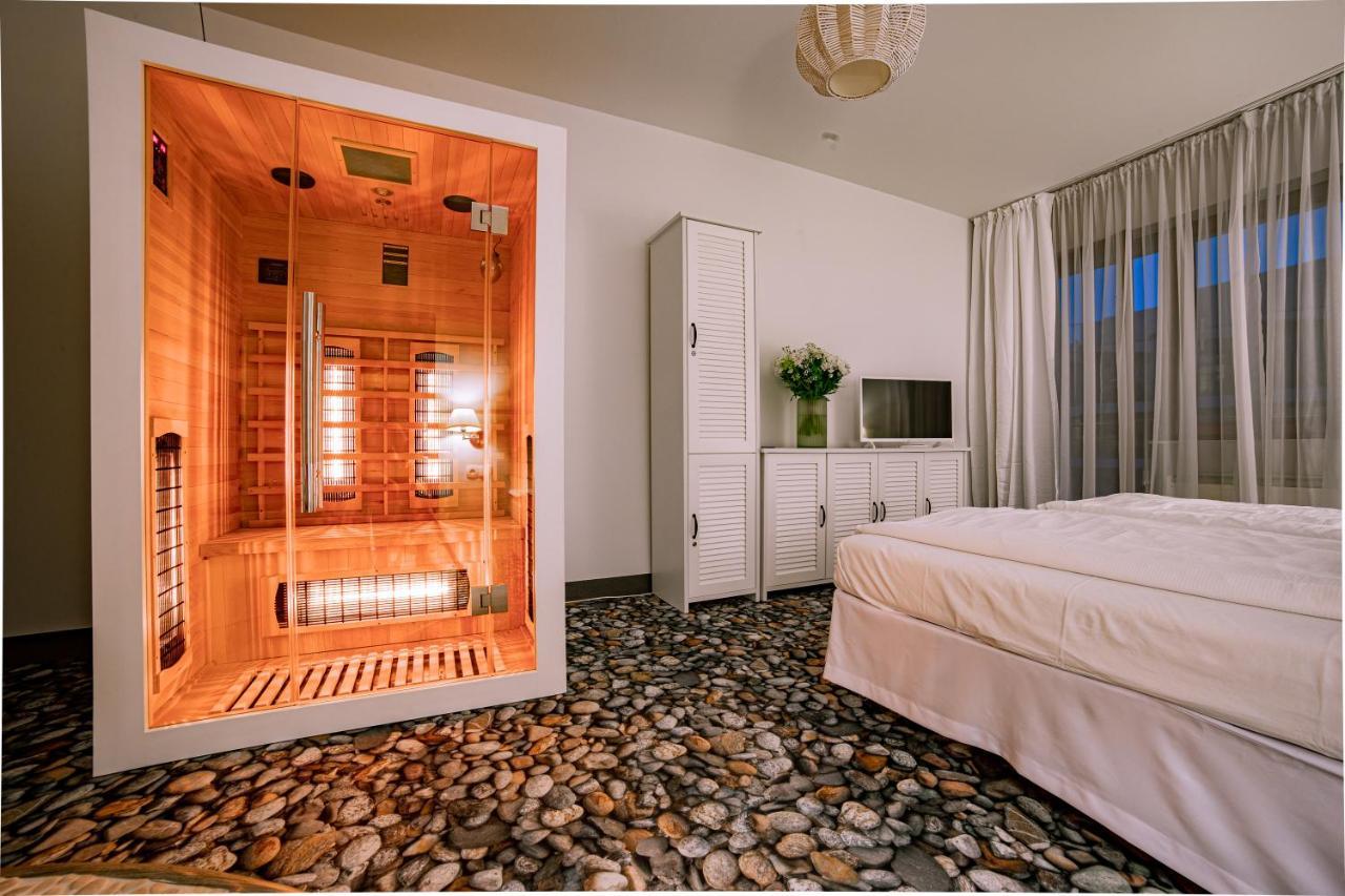 Apartament Rodzinny Beach Sauna&Jacuzzi Arka Medical Spa Kolobrzeg Exterior photo